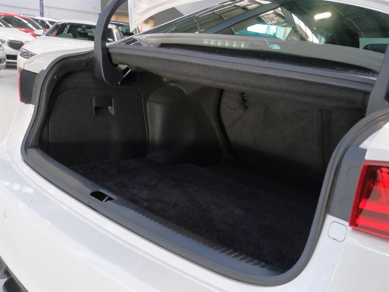 image-19, 2015 Lexus IS 300h 2.5lt Hybrid 'Version L' at Christchurch