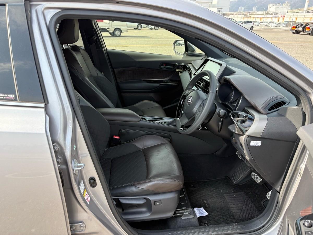 image-4, 2017 Toyota C-HR (CHR) Hybrid G at Christchurch