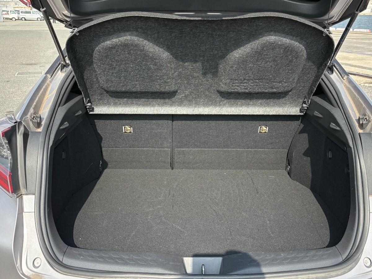 image-7, 2017 Toyota C-HR (CHR) Hybrid G at Christchurch