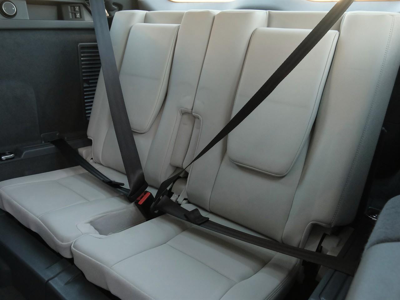 image-18, 2016 LandRover Discovery Sport SE 4WD 7-Seater at Christchurch
