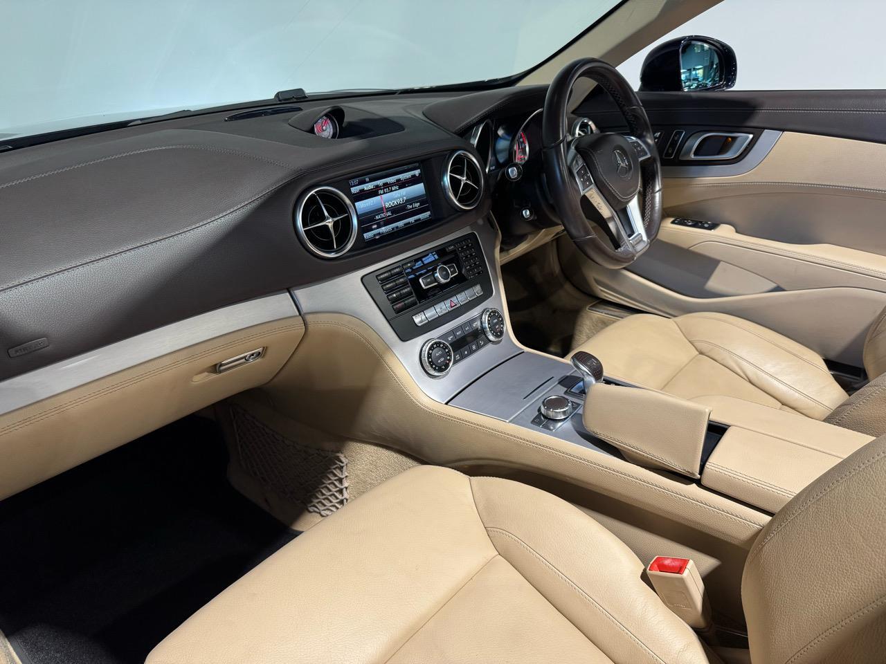 image-8, 2016 MercedesBenz SL 400 3.0 Turbo Facelift at Christchurch
