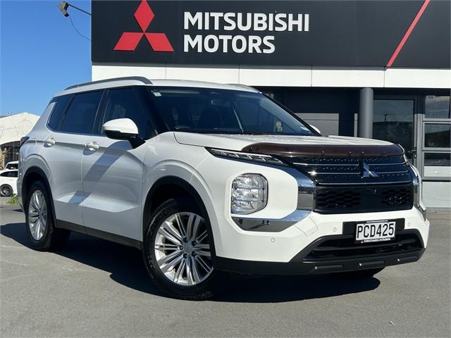 image-0, 2022 Mitsubishi Outlander LS 2.5P 4WD WHITE at Christchurch