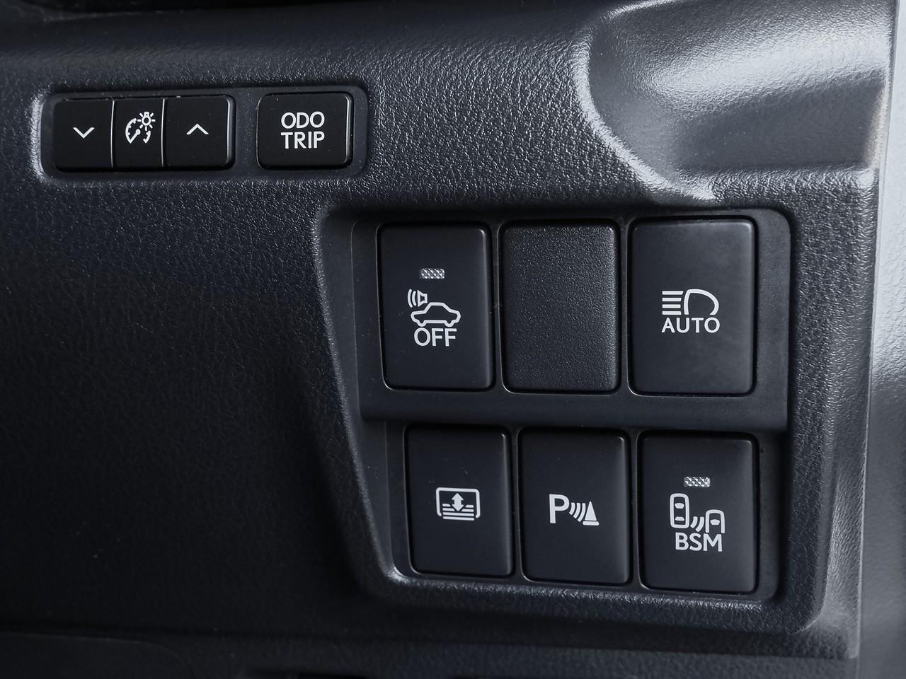 image-15, 2015 Lexus IS 300h 2.5lt Hybrid 'Version L' at Christchurch