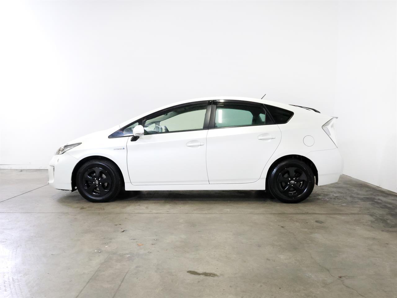 image-4, 2014 Toyota Prius 1.8lt Hybrid S-Package at Christchurch