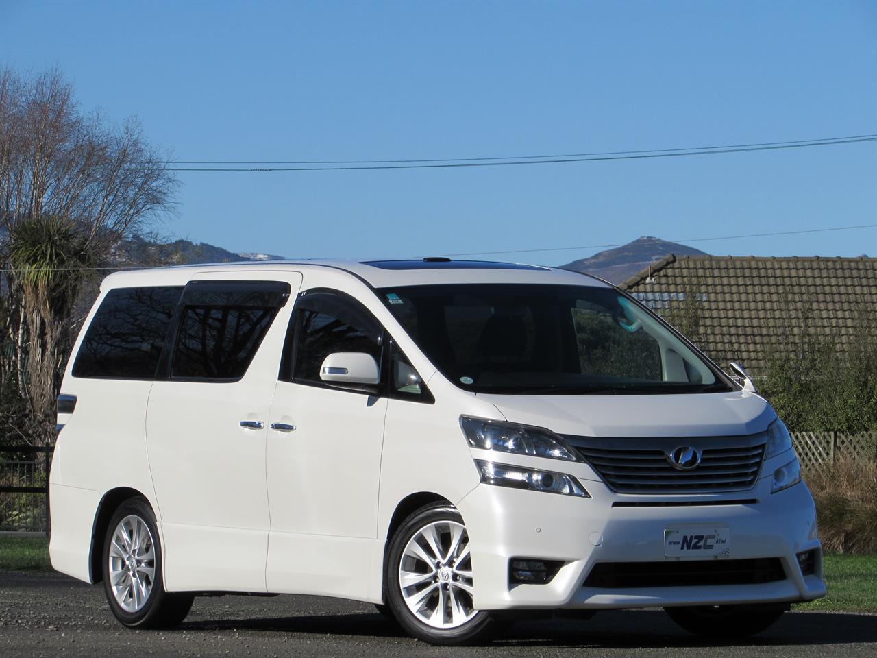 Toyota vellfire 2009