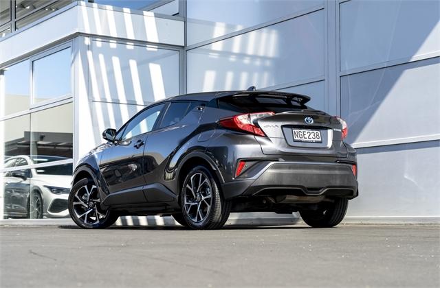 image-11, 2021 Toyota C-HR 72kW Hybrid Petrol at Christchurch