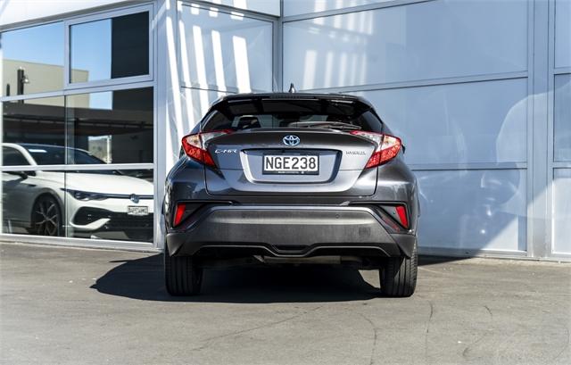 image-9, 2021 Toyota C-HR 72kW Hybrid Petrol at Christchurch