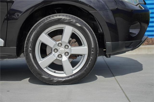 image-4, 2007 Mitsubishi Outlander at Dunedin