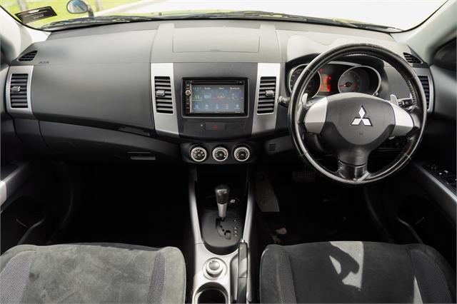 image-6, 2007 Mitsubishi Outlander at Dunedin