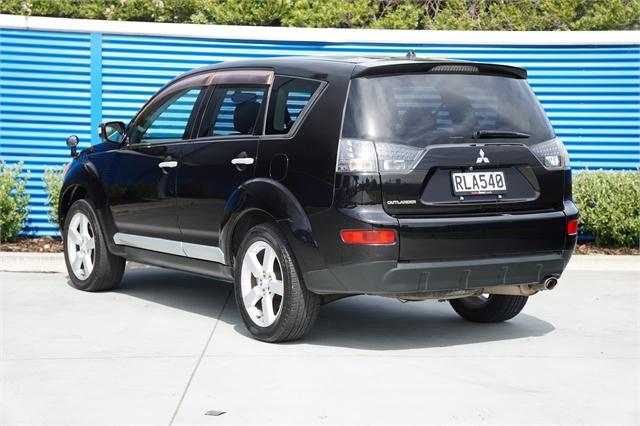 image-2, 2008 Mitsubishi Outlander at Dunedin