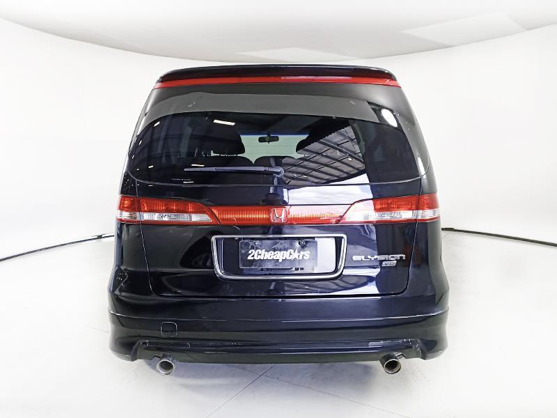 Honda elysion 2010