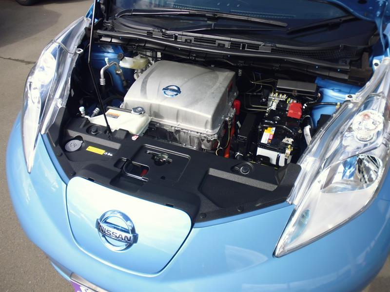 image-9, 2014 Nissan Leaf EV 24S at Christchurch
