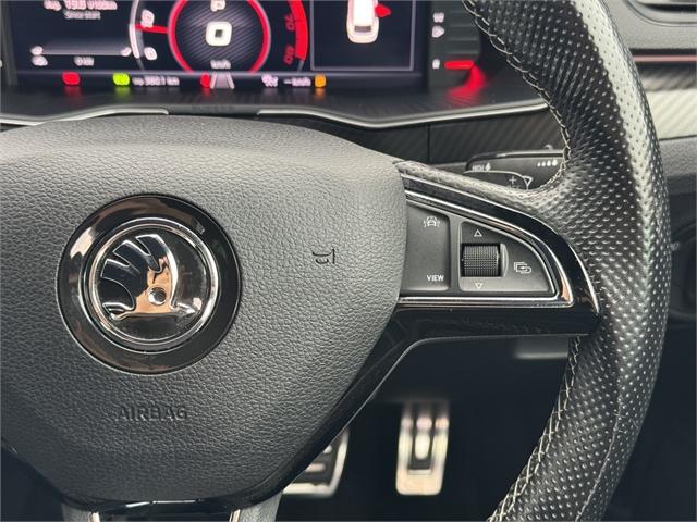 image-10, 2020 Skoda Superb Wagon Sportline at Christchurch