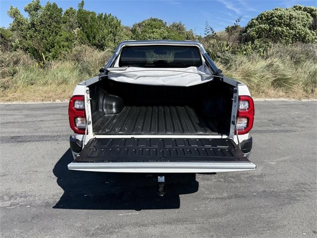 image-6, 2023 Toyota Hilux SR5 DC 2.8DT/4WD at Dunedin