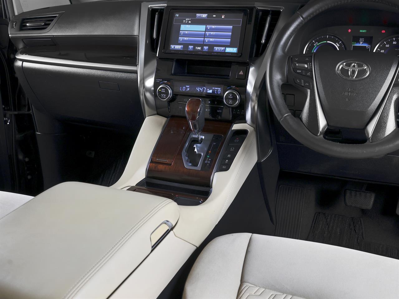 image-10, 2015 Toyota Vellfire Hybrid X 4WD 7-Seater at Christchurch