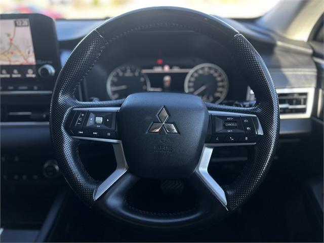 image-5, 2022 Mitsubishi Outlander XLS 4WD WHITE at Christchurch
