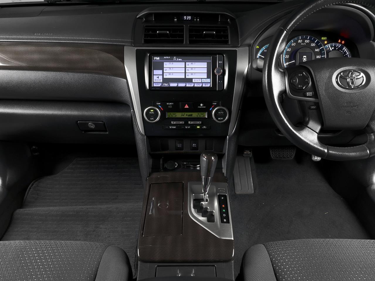 image-10, 2013 Toyota Camry Hybrid 'G Package' at Christchurch