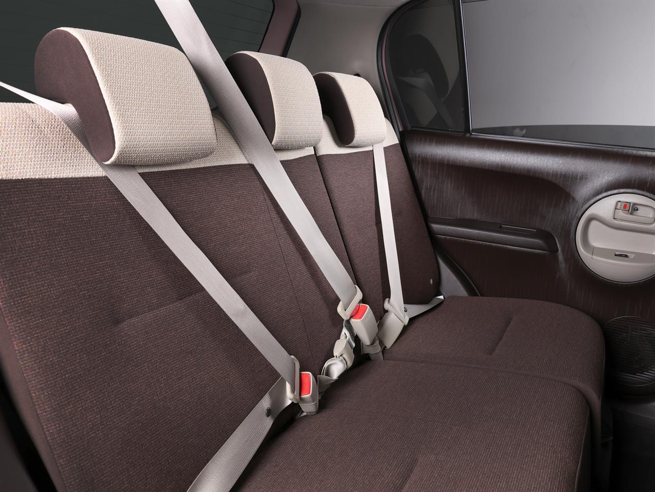 image-18, 2015 Toyota Passo Plus Hana 'C-Package' at Christchurch