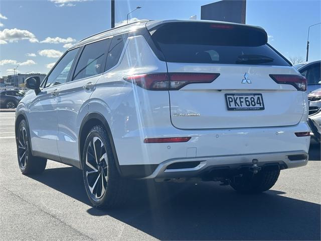 image-3, 2022 Mitsubishi Outlander XLS 4WD WHITE at Christchurch