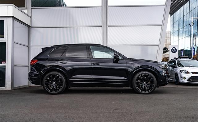 image-1, 2020 Volkswagen Touareg R-Line V8 310kW Diesel Aut at Christchurch