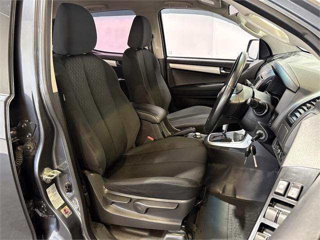 image-9, 2020 Isuzu D-Max LS-M 3.0D 4WD at Invercargill
