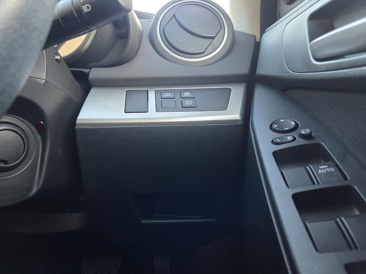 image-13, 2012 Mazda Axela 3 Sport 2.0S at Christchurch