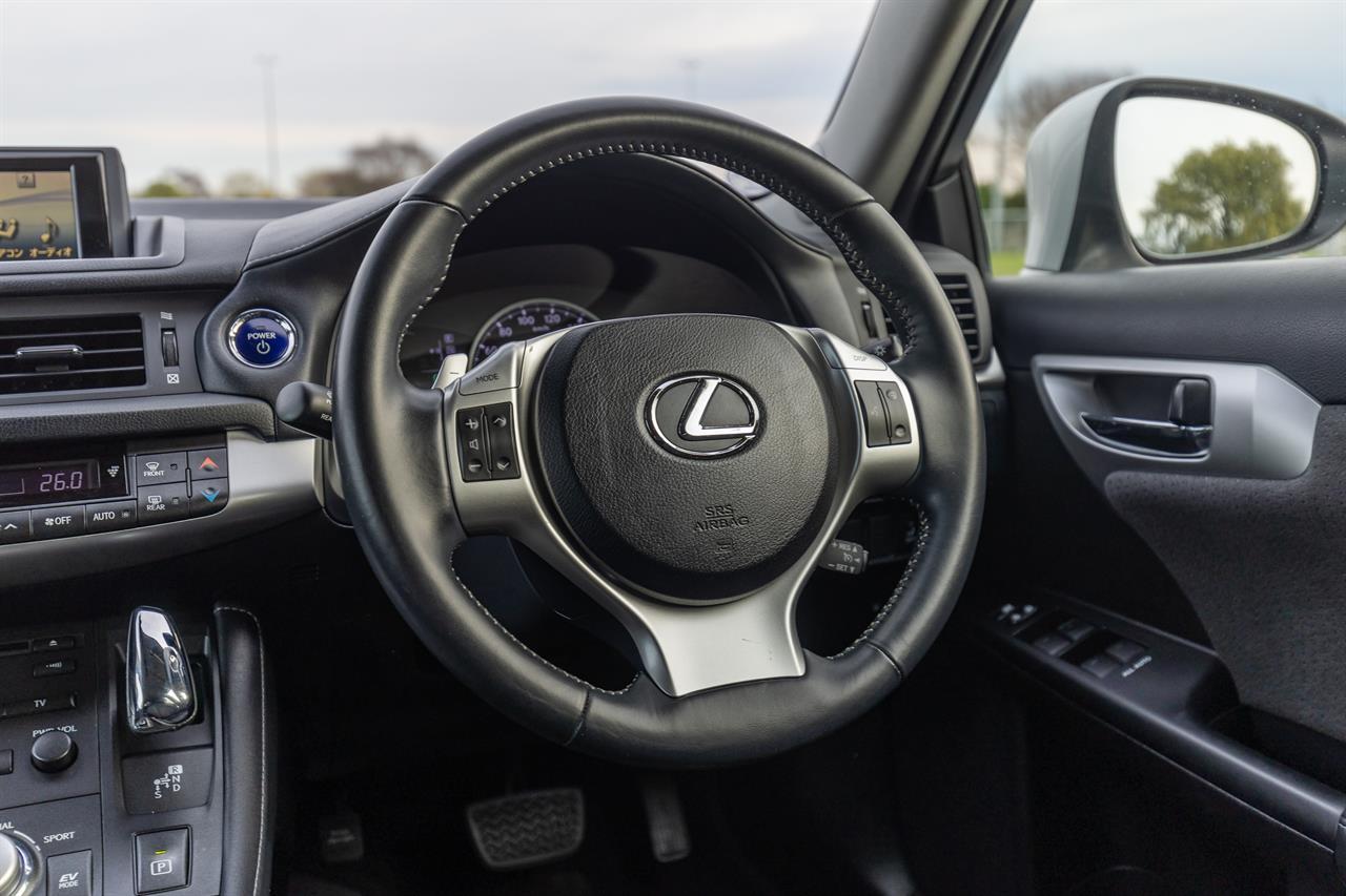 image-7, 2012 Lexus CT200h VERSION C at Christchurch