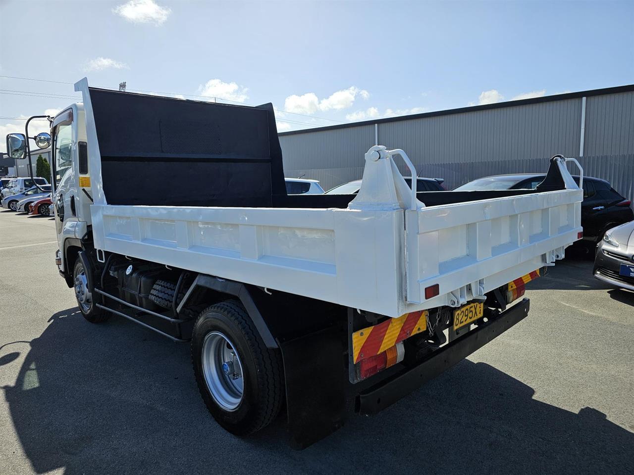 image-2, 2012 Isuzu Forward 4 Tonne Tipper at Waimakariri