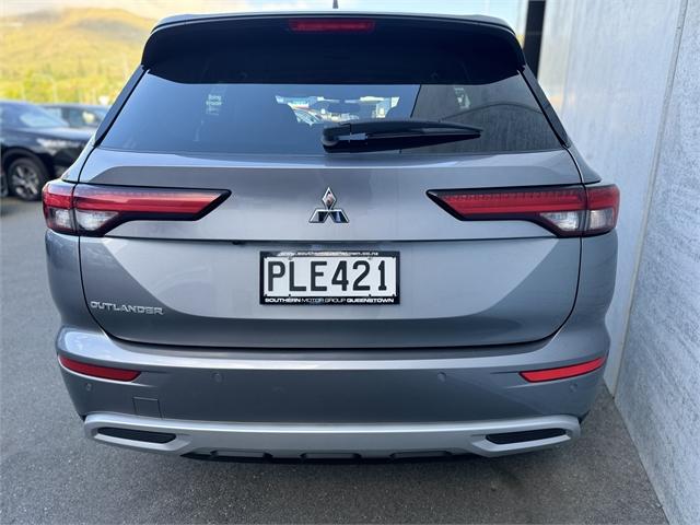 image-3, 2022 Mitsubishi Outlander XLS 2.5P/CVT at Dunedin