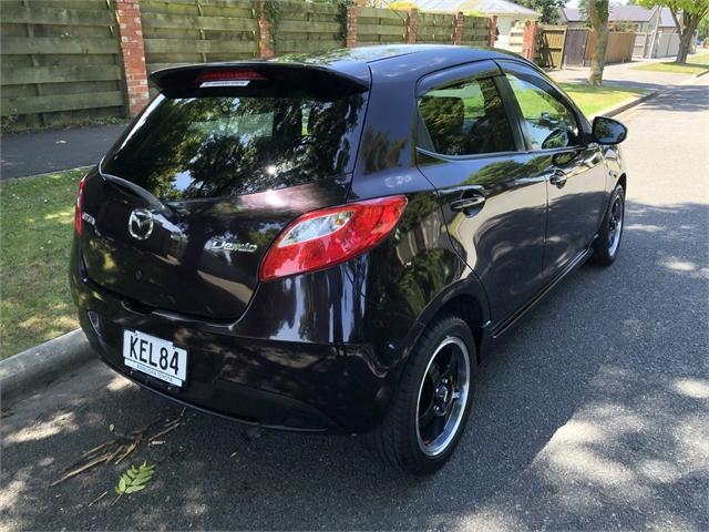 Mazda demio 2009