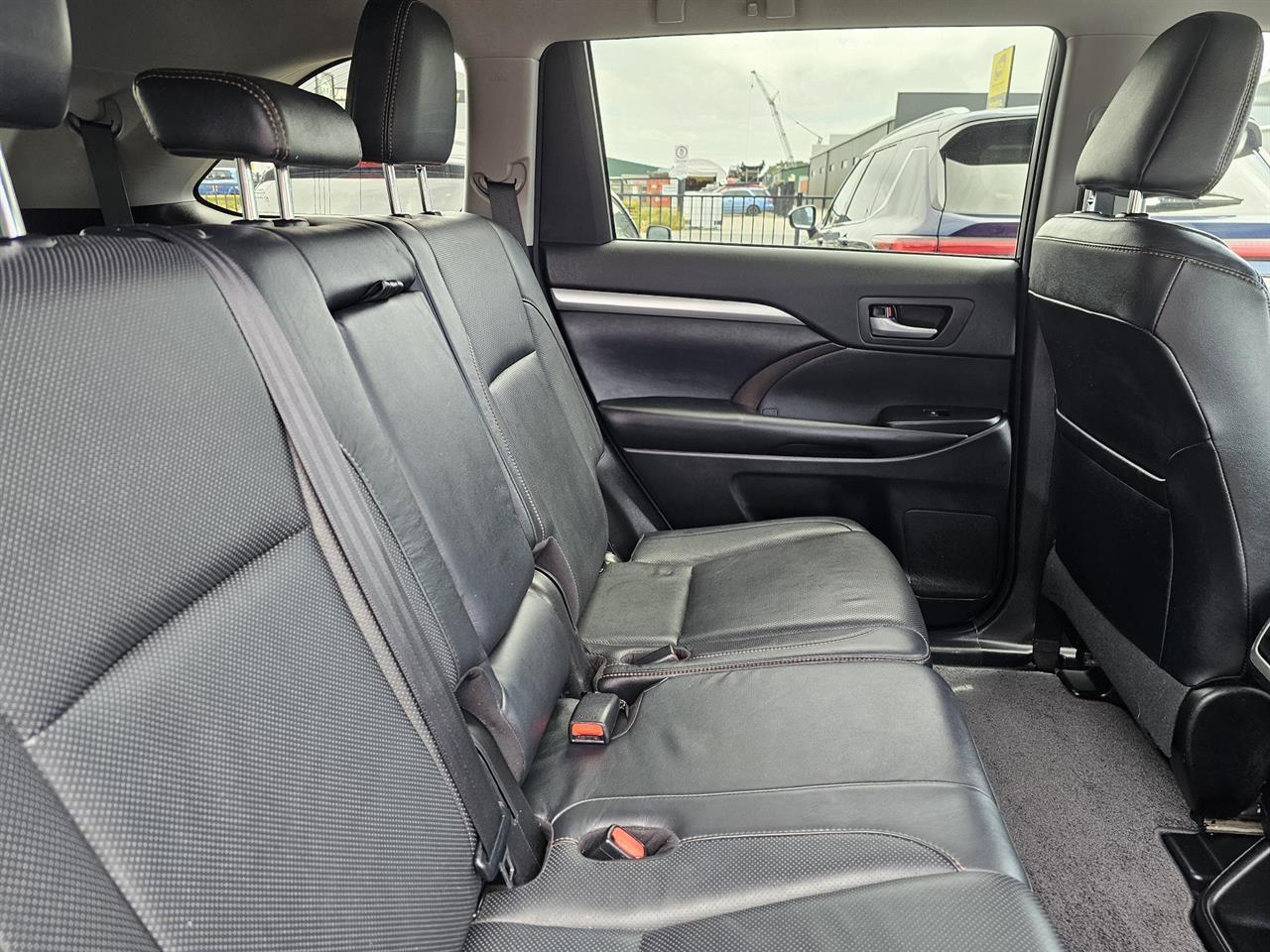 image-6, 2017 Toyota Highlander GXL 3.5P/4WD/8AT at Waimakariri