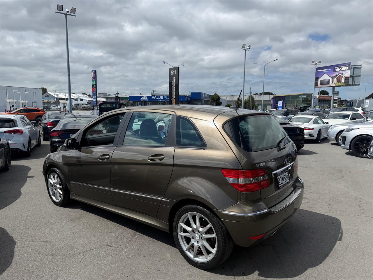 image-1, 2010 MercedesBenz B 180 1.6 Hatchback at Christchurch