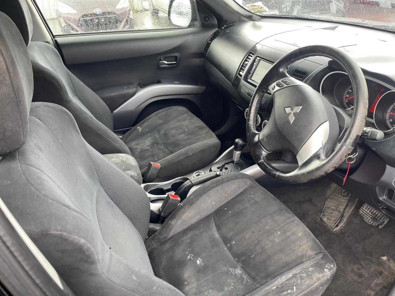 image-9, 2006 Mitsubishi Outlander at Greymouth