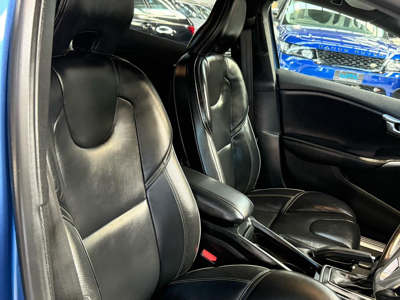 image-11, 2018 Volvo V40 T5 'R-Design' at Christchurch