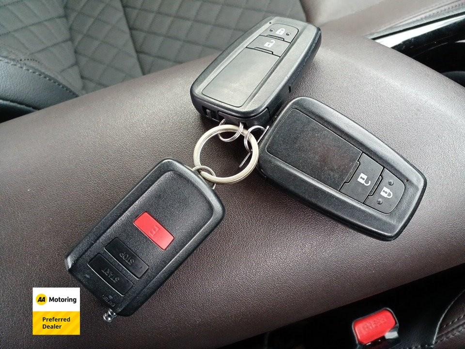 image-8, 2017 Toyota C-HR G HYBRID LED EDITION at Christchurch