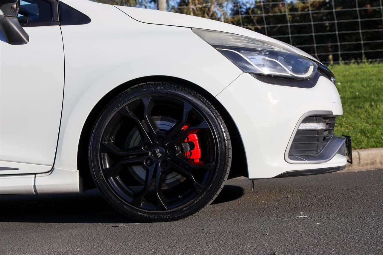 image-5, 2014 Renault Lutecia Renault Sport R.S at Dunedin