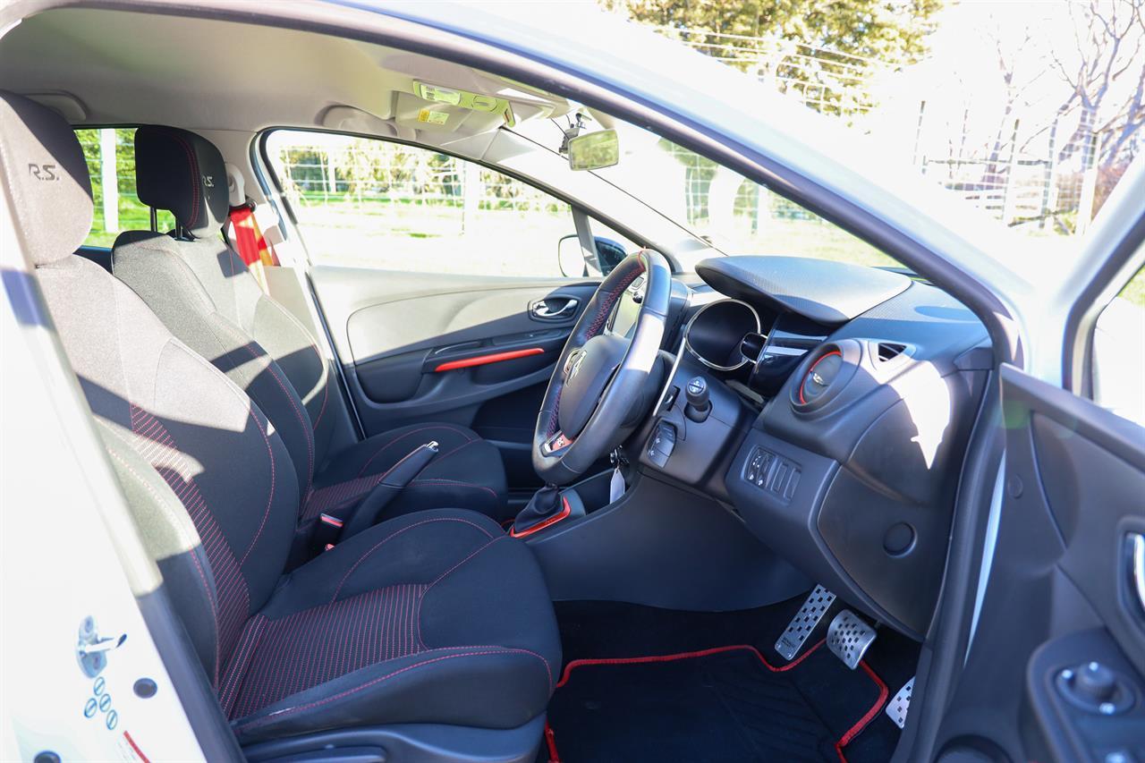 image-10, 2014 Renault Lutecia Renault Sport R.S at Dunedin