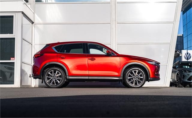 image-1, 2018 Mazda CX-5 Limited 140kW Petrol Auto AWD at Christchurch