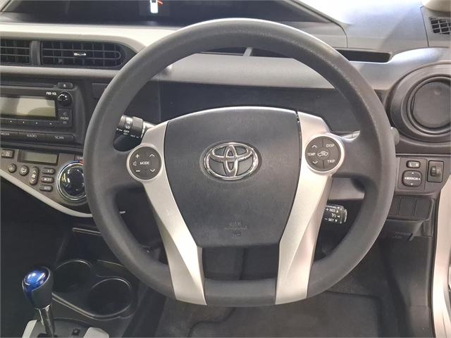 image-17, 2012 Toyota Prius c 1.5L Hybrid at Dunedin