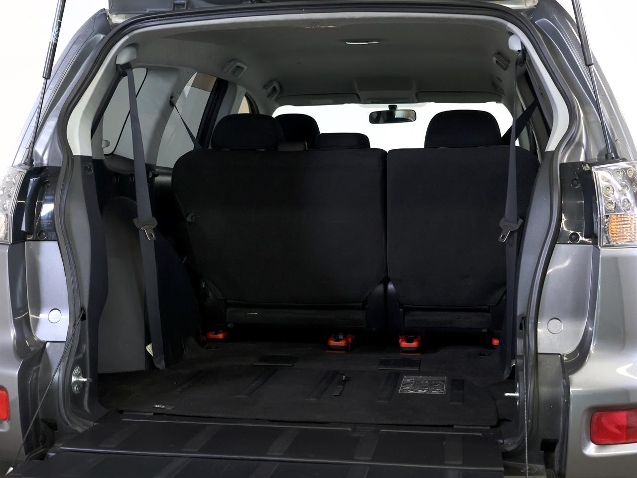 image-19, 2010 Mitsubishi Outlander 20G 4WD 7-Seater at Christchurch