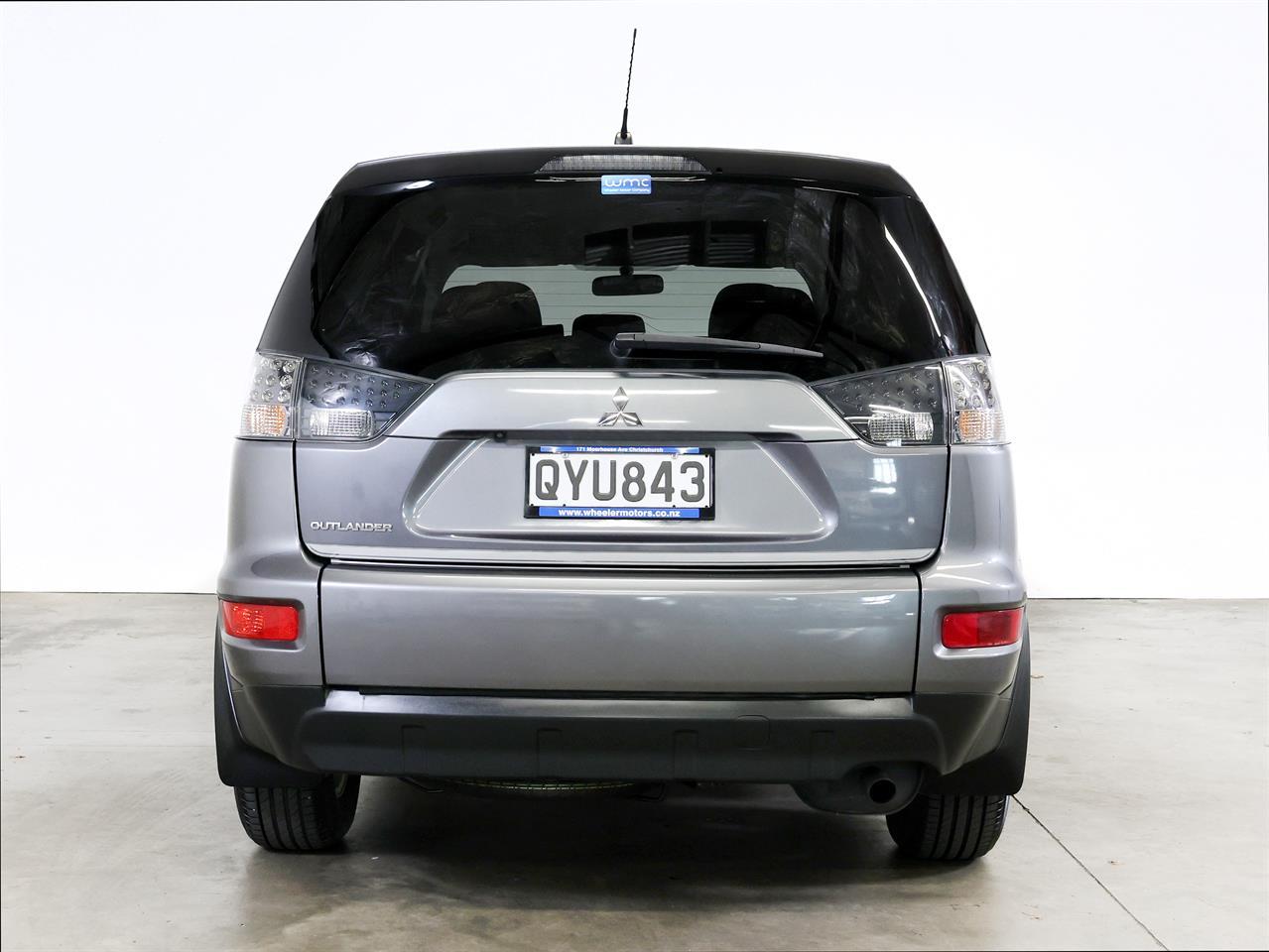 image-6, 2010 Mitsubishi Outlander 20G 4WD 7-Seater at Christchurch