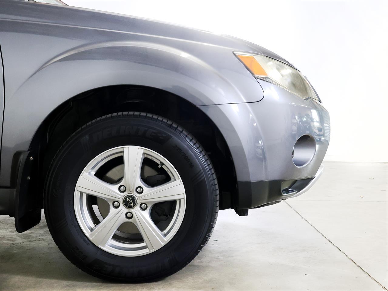 image-8, 2010 Mitsubishi Outlander 20G 4WD 7-Seater at Christchurch