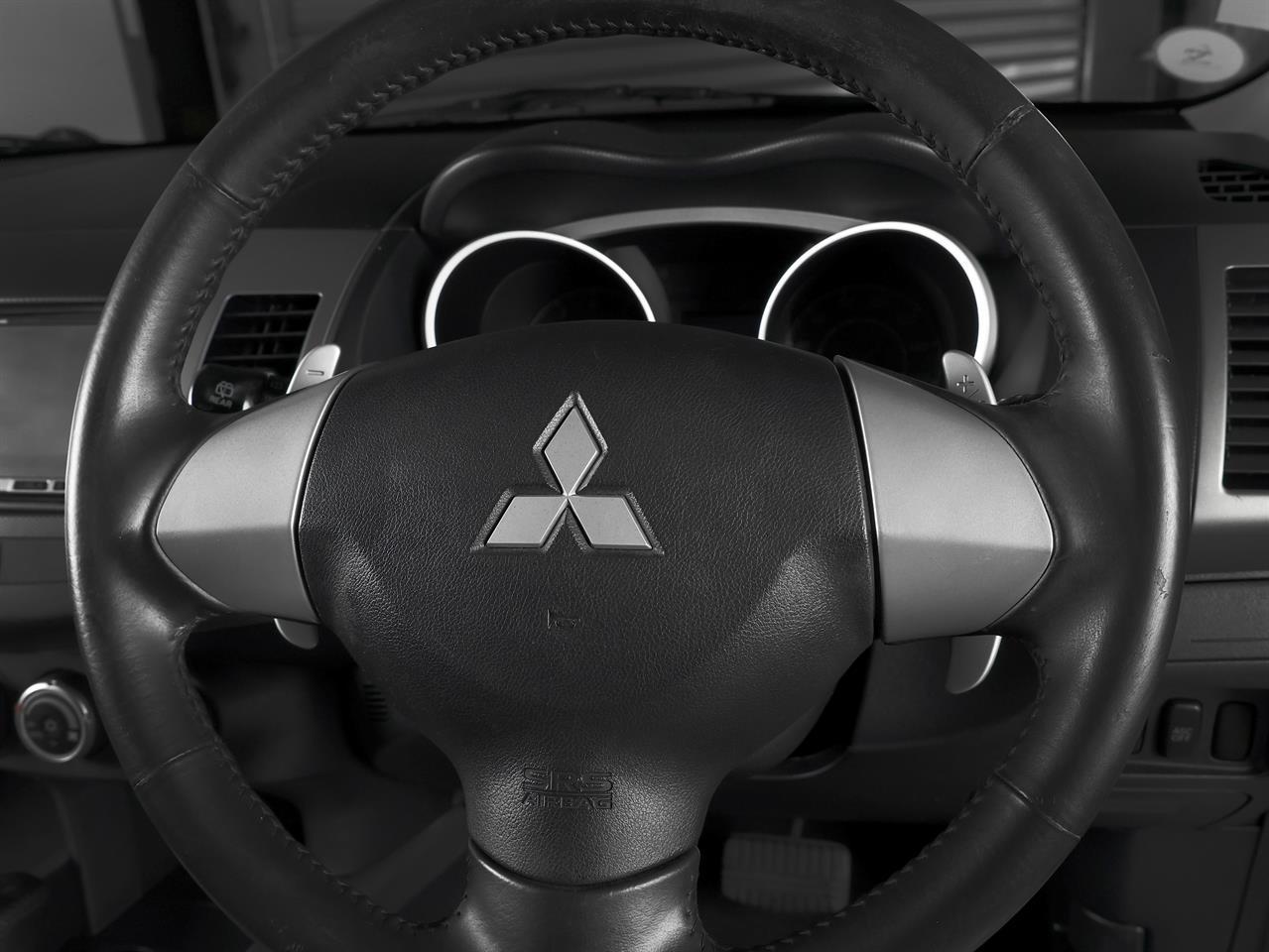 image-11, 2010 Mitsubishi Outlander 20G 4WD 7-Seater at Christchurch