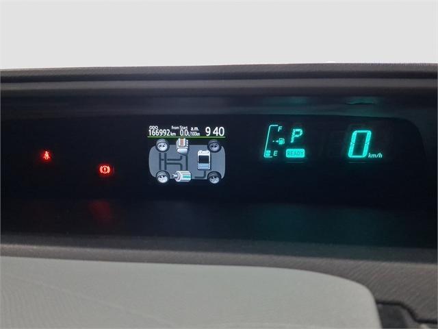 image-18, 2012 Toyota Prius c 1.5L Hybrid at Dunedin