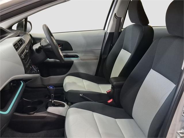 image-14, 2012 Toyota Prius c 1.5L Hybrid at Dunedin