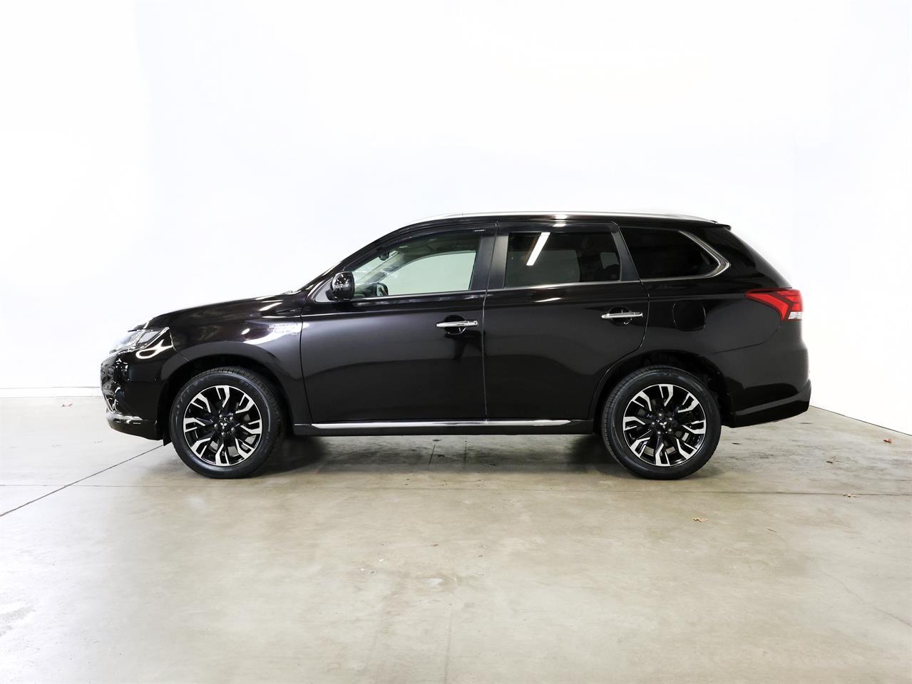 image-4, 2015 Mitsubishi Outlander PHEV G 4WD 'Facelift' at Christchurch