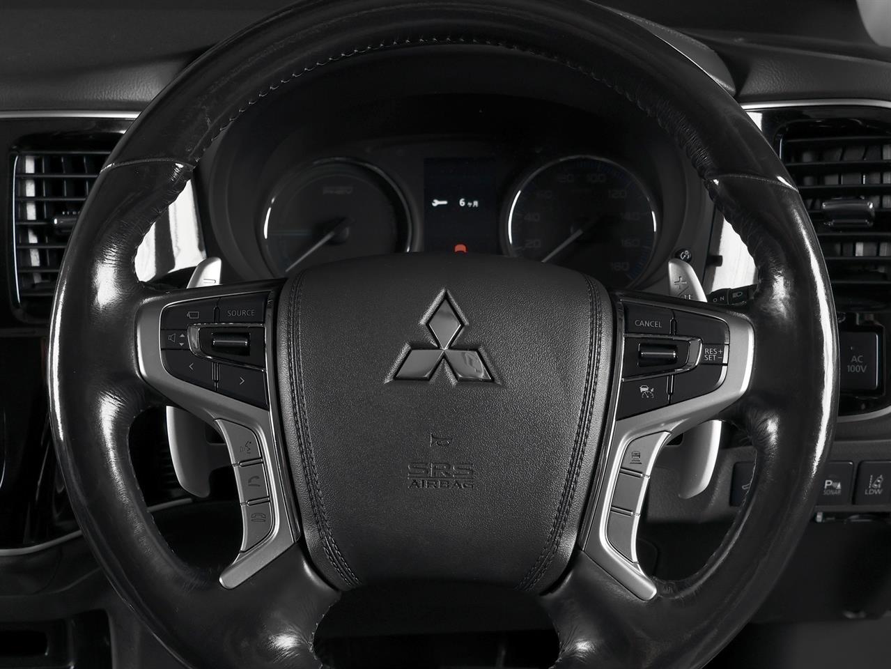 image-11, 2015 Mitsubishi Outlander PHEV G 4WD 'Facelift' at Christchurch