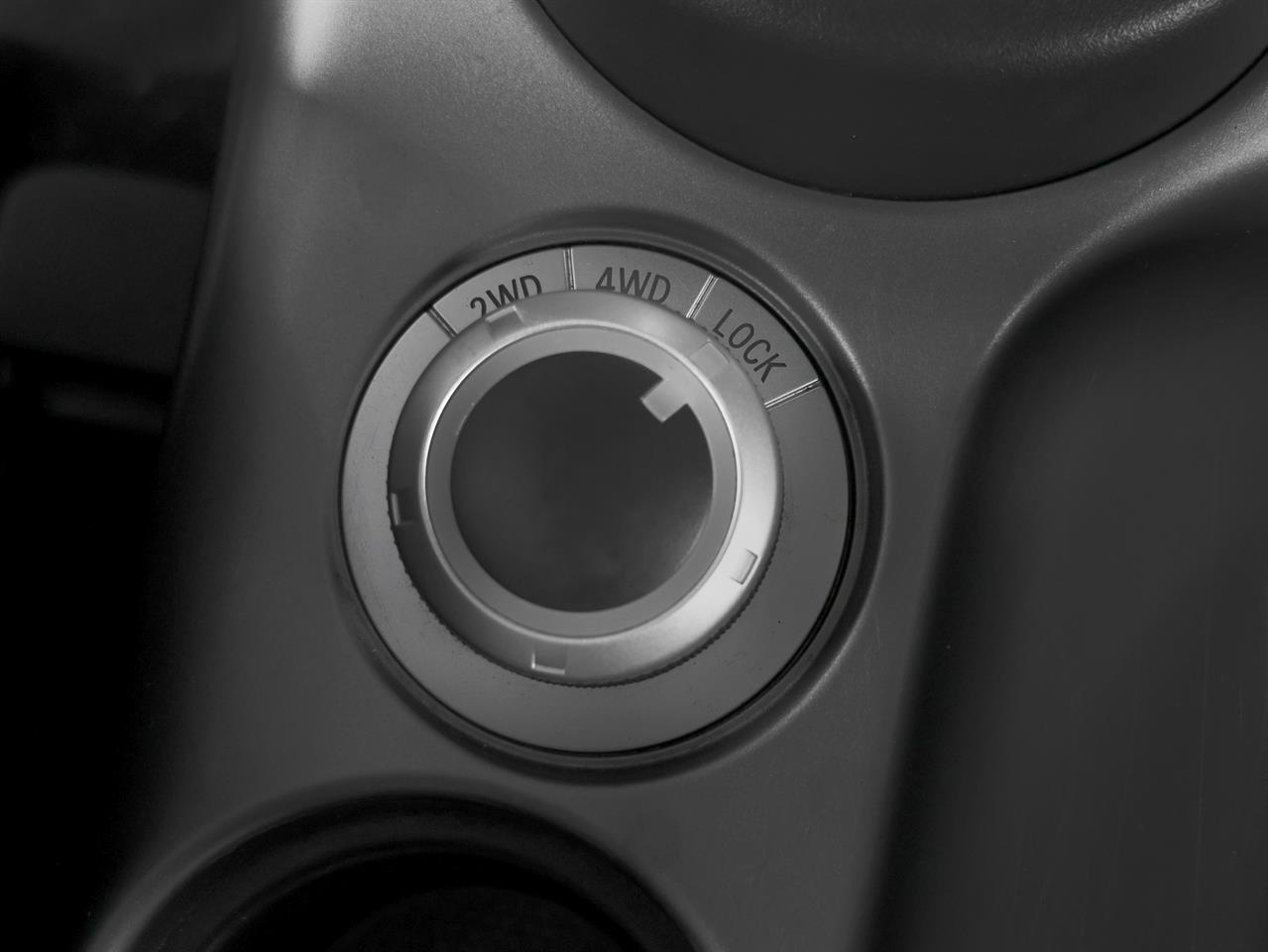 image-13, 2010 Mitsubishi Outlander 20G 4WD 7-Seater at Christchurch