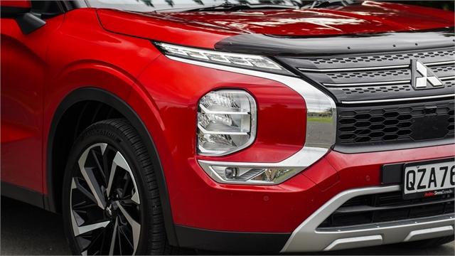 image-3, 2024 Mitsubishi Outlander 2.5  XLS 2WD auto at Dunedin