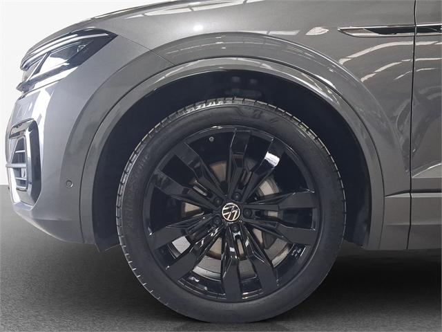 image-8, 2023 Volkswagen Touareg V6S 210kW TDI R-Line at Dunedin